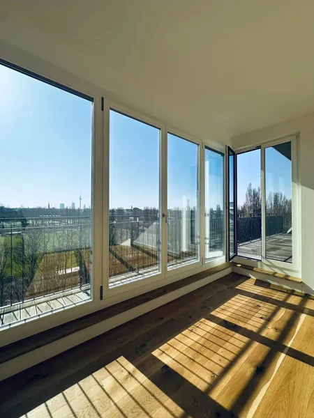 Dachterrasse mit  Blick über Berlin * Großzügige 3 Zimmer * Einbauküche * Mitten in Prenzlauer Berg — photo 1